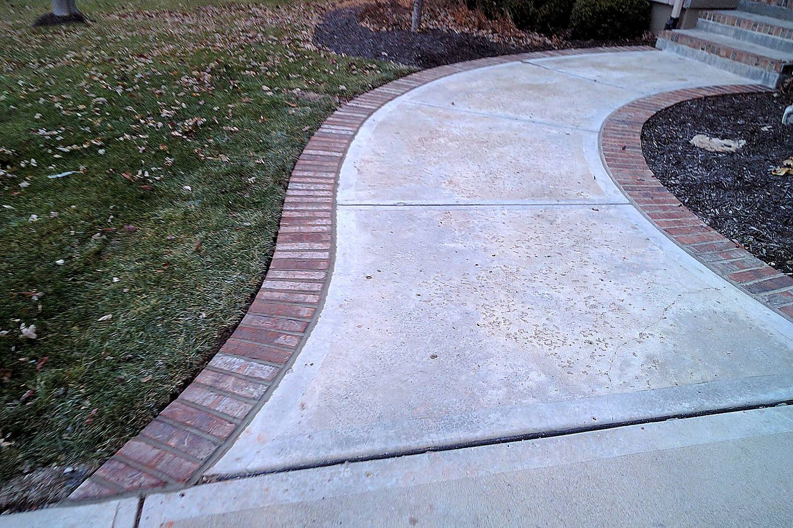 Brick sidewalk ribbon